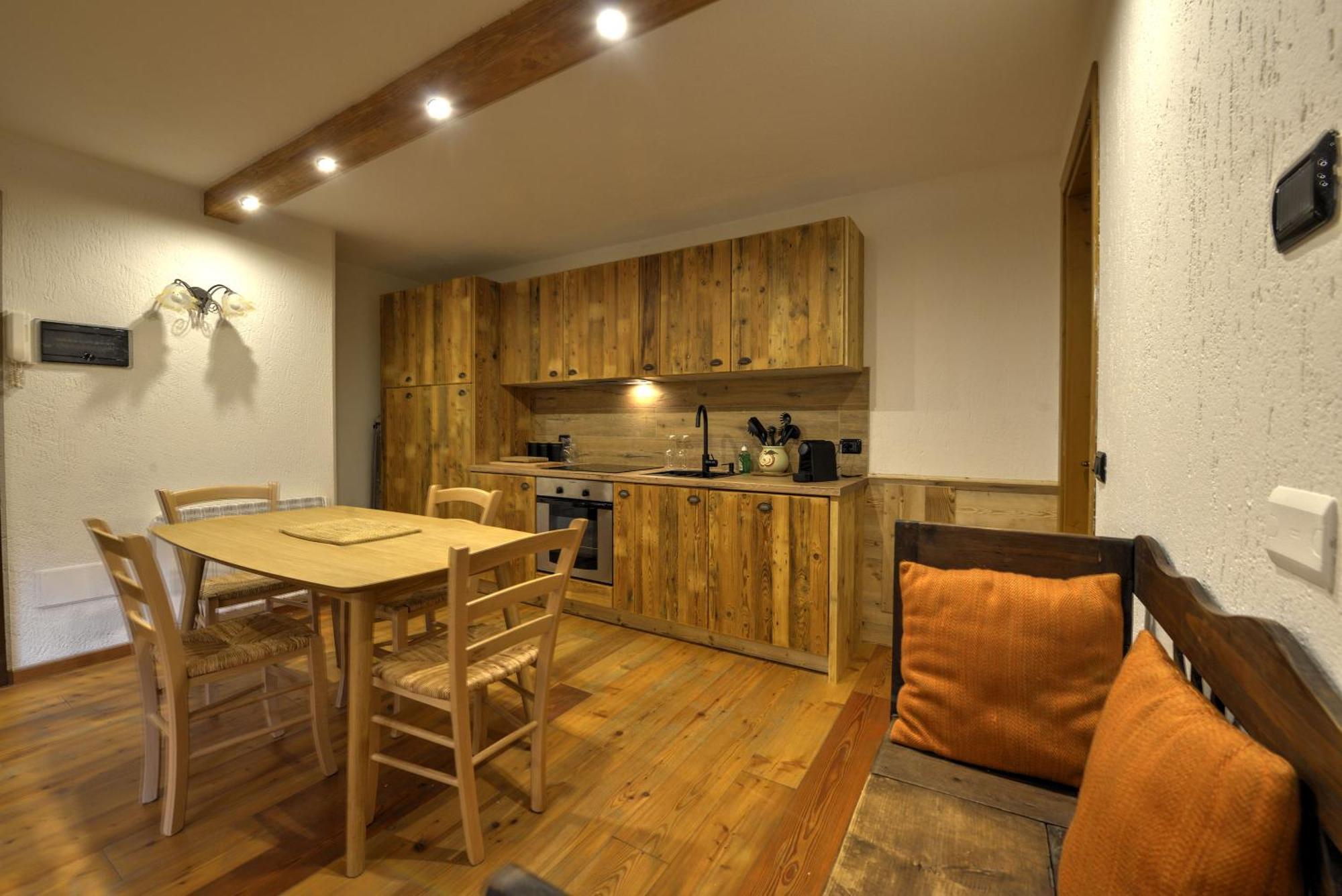 Bois Du Mont Blanc Daire Courmayeur Dış mekan fotoğraf